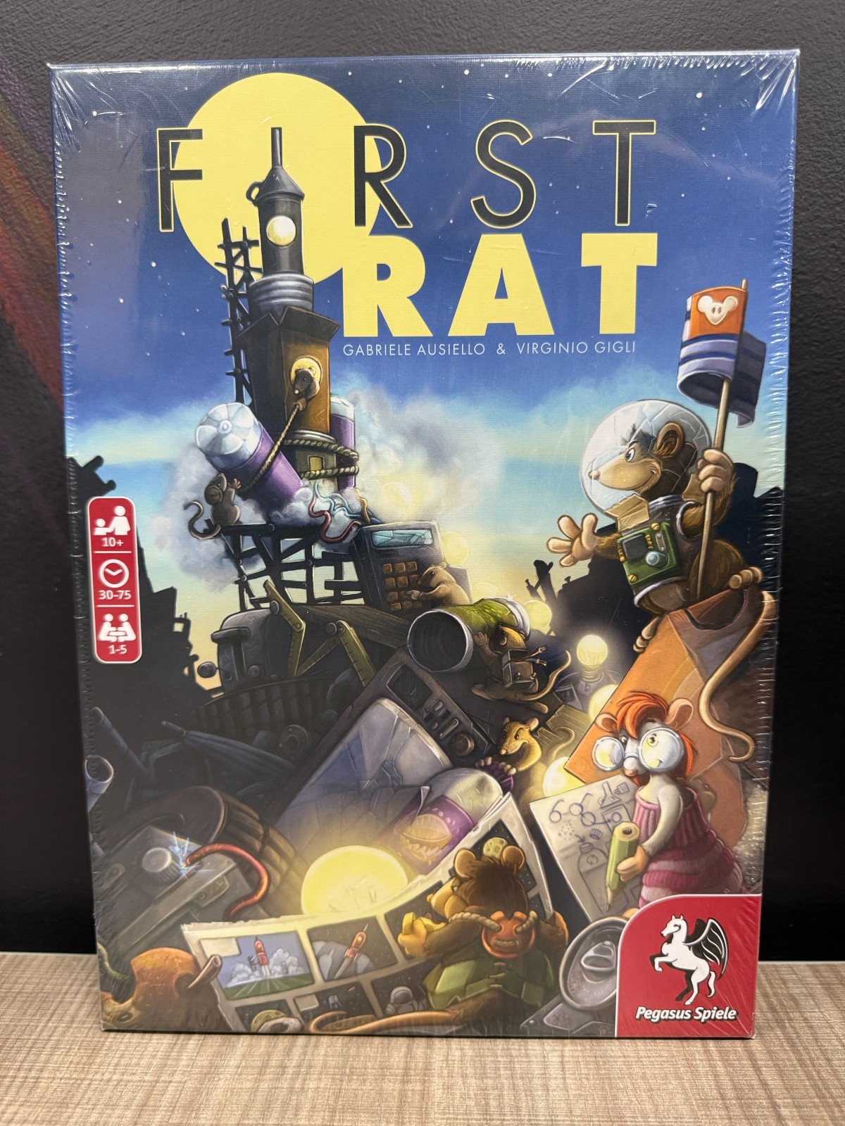 *BRAND NEW IN SHRINK WRAP, FREE US SHIPPING* First Rat board game