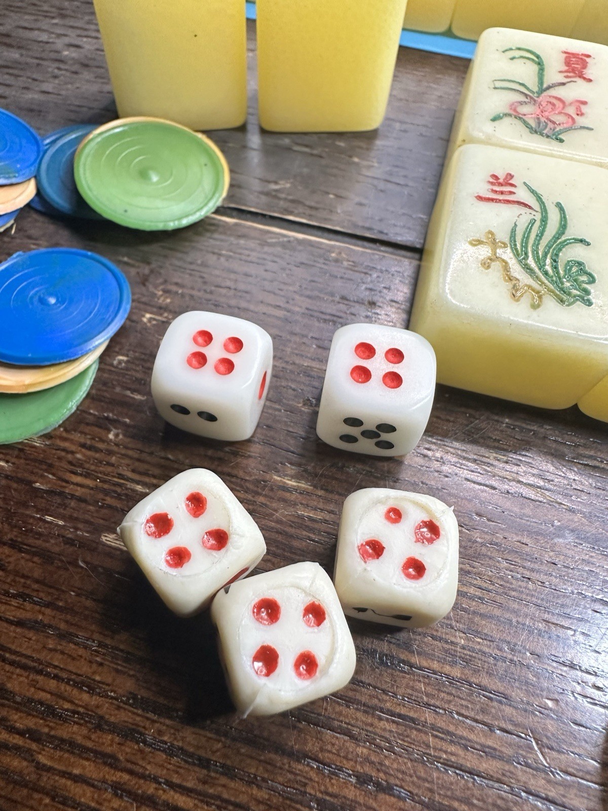 Vintage Premium/Deluxe Boxed Mahjong Tiles