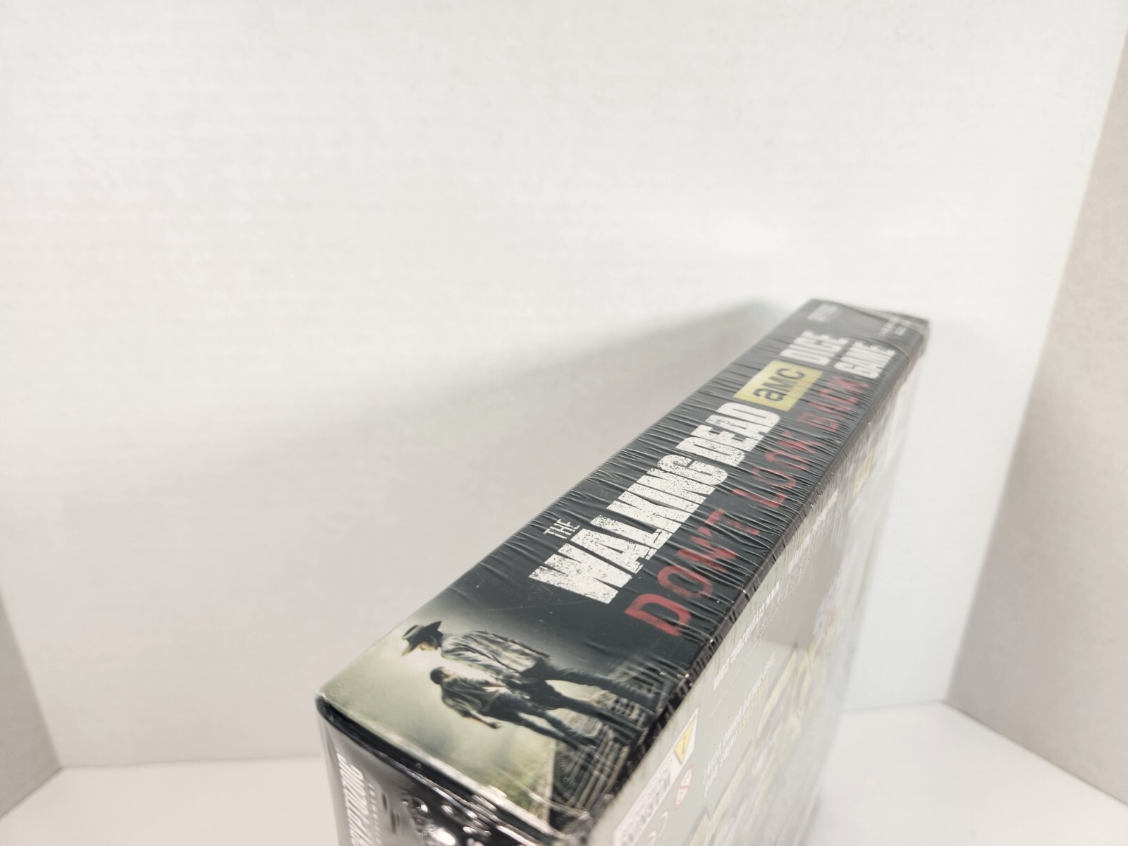 The Walking Dead “Don’t Look Back” Dice Game – Sealed
