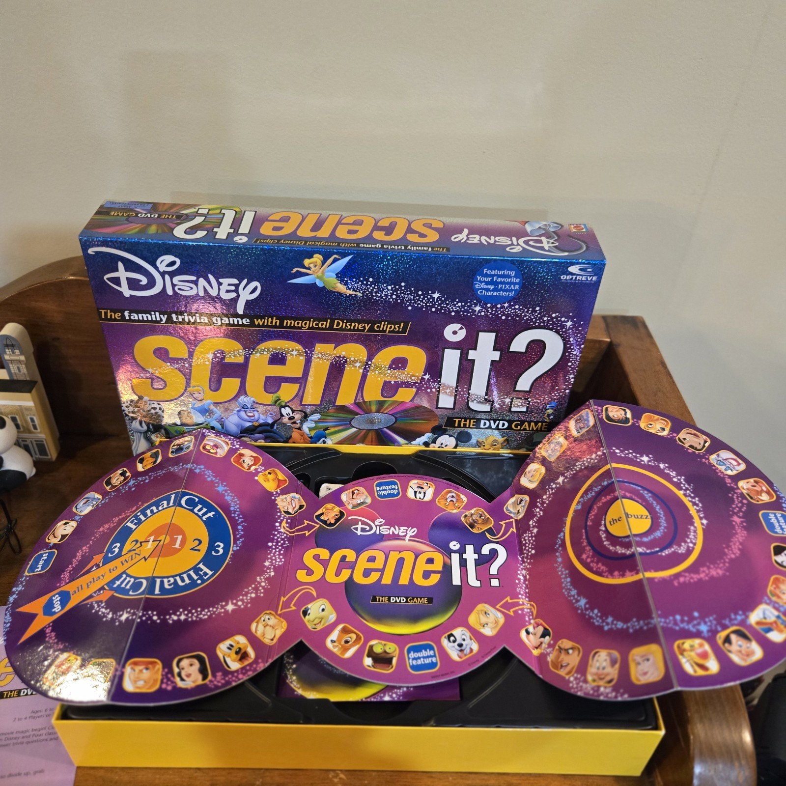 Disney Scene It DVD Game COMPLETE ScreenLife 2004 Pixar Movies Trivia