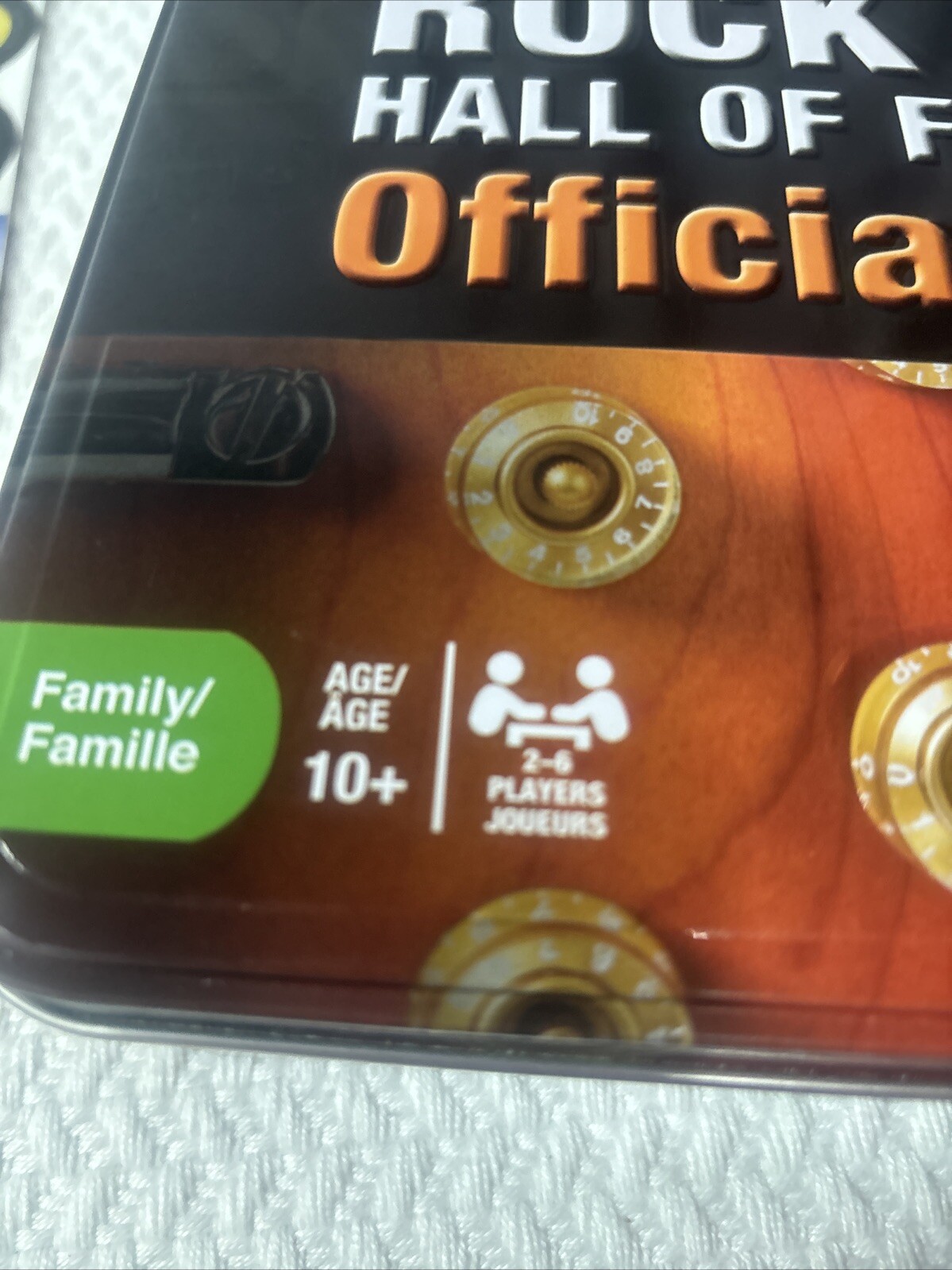 ROCK and ROLL Hall Of Fame and Museum Official Board Game – NEW OPEN BOX Family