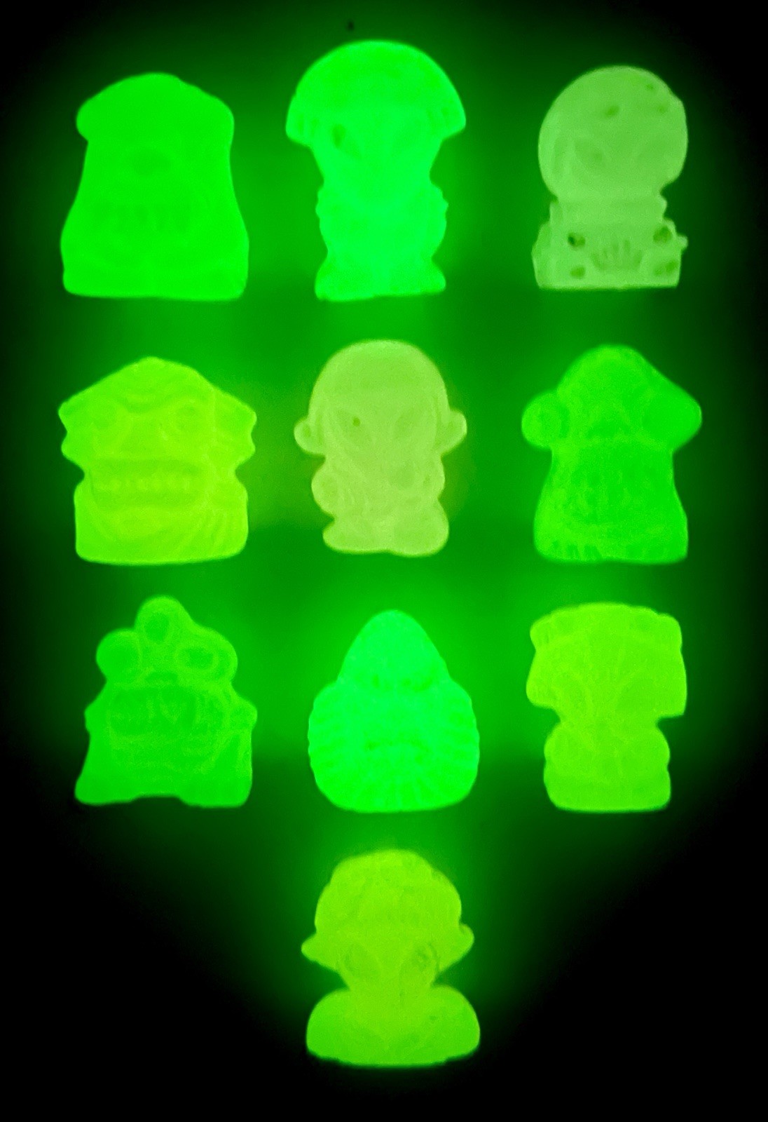 Lot of 10 Geloucos Coca-Cola Aliens – Damaged, Cracks or Chips Like Crazy Bones