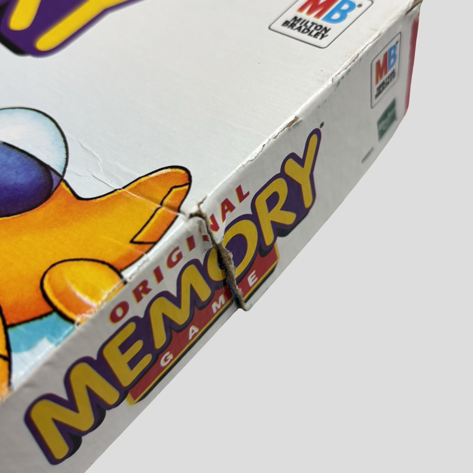 Original Memory Game Board Game Milton Bradley 1999 Vintage COMPLETE