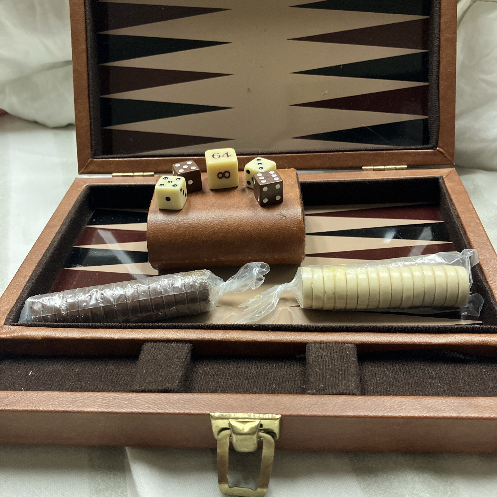 Faux Leather Case Backgammon Game Travel Size Opens 14” x 9” One Shaker* EUC