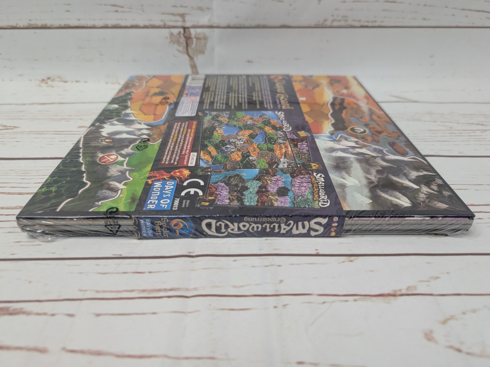 Small World 6 Player Map Box NIS Rare OOP Days of Wonder Board Game Expansion