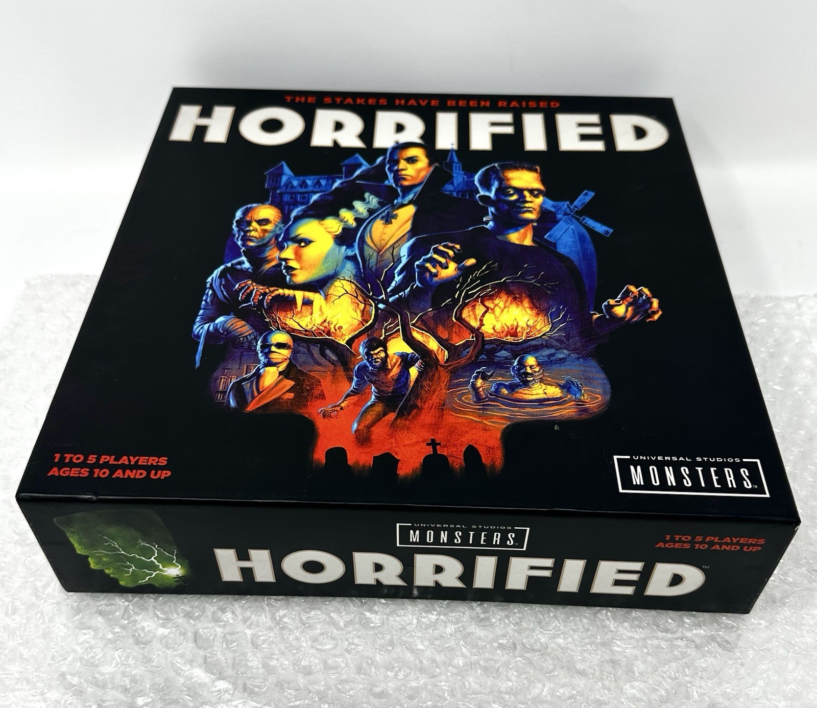 NEW Ravensburger HORRIFIED UNIVERSAL MONSTERS Studios Strategy Board GAME SEALED
