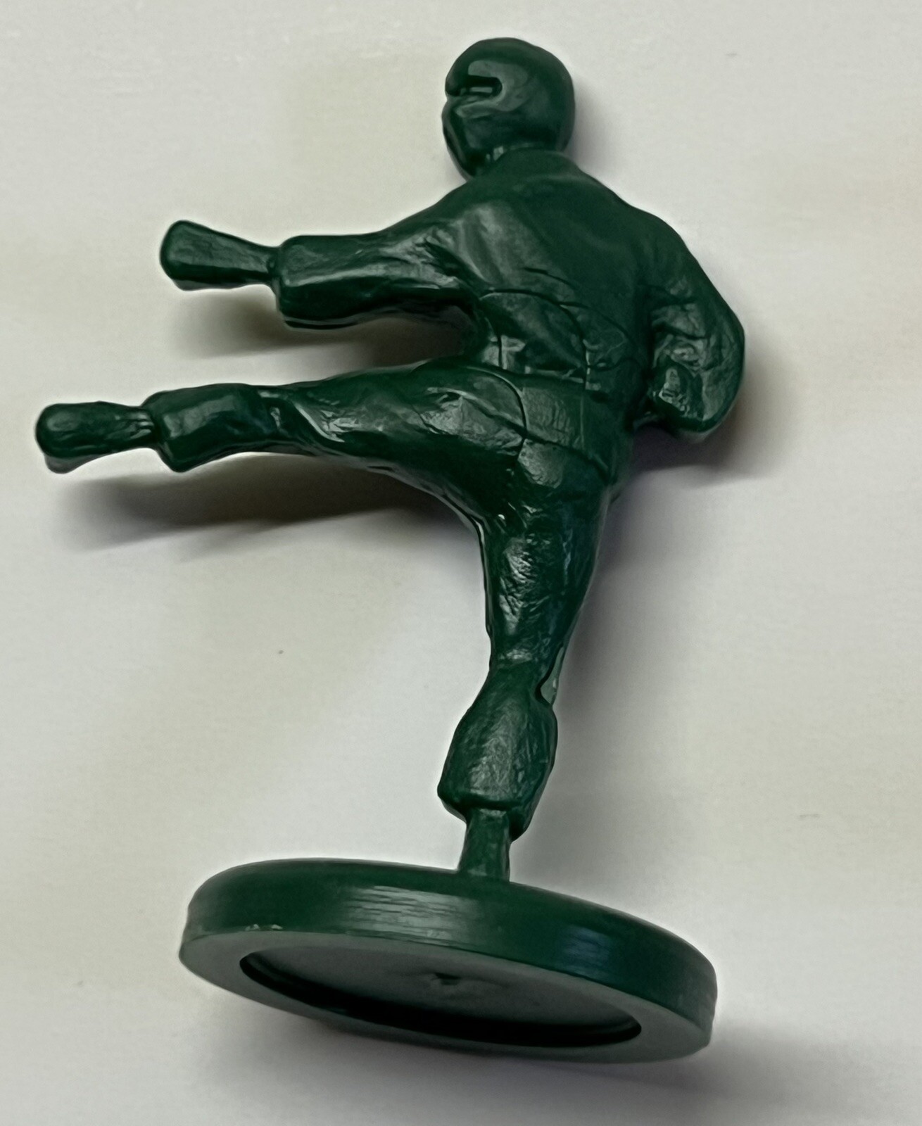 Vintage 1985 BRUCE LEE/ GREEN HORNET- 6 Set COLORED GAME PAWN PIECES UNIQUE RARE