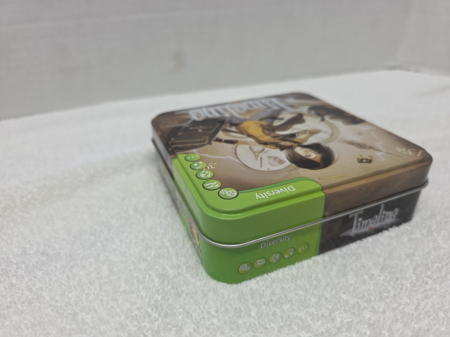 Asmodee Timeline Diversity Card Game in Original Tin 100% Compete w Instructions