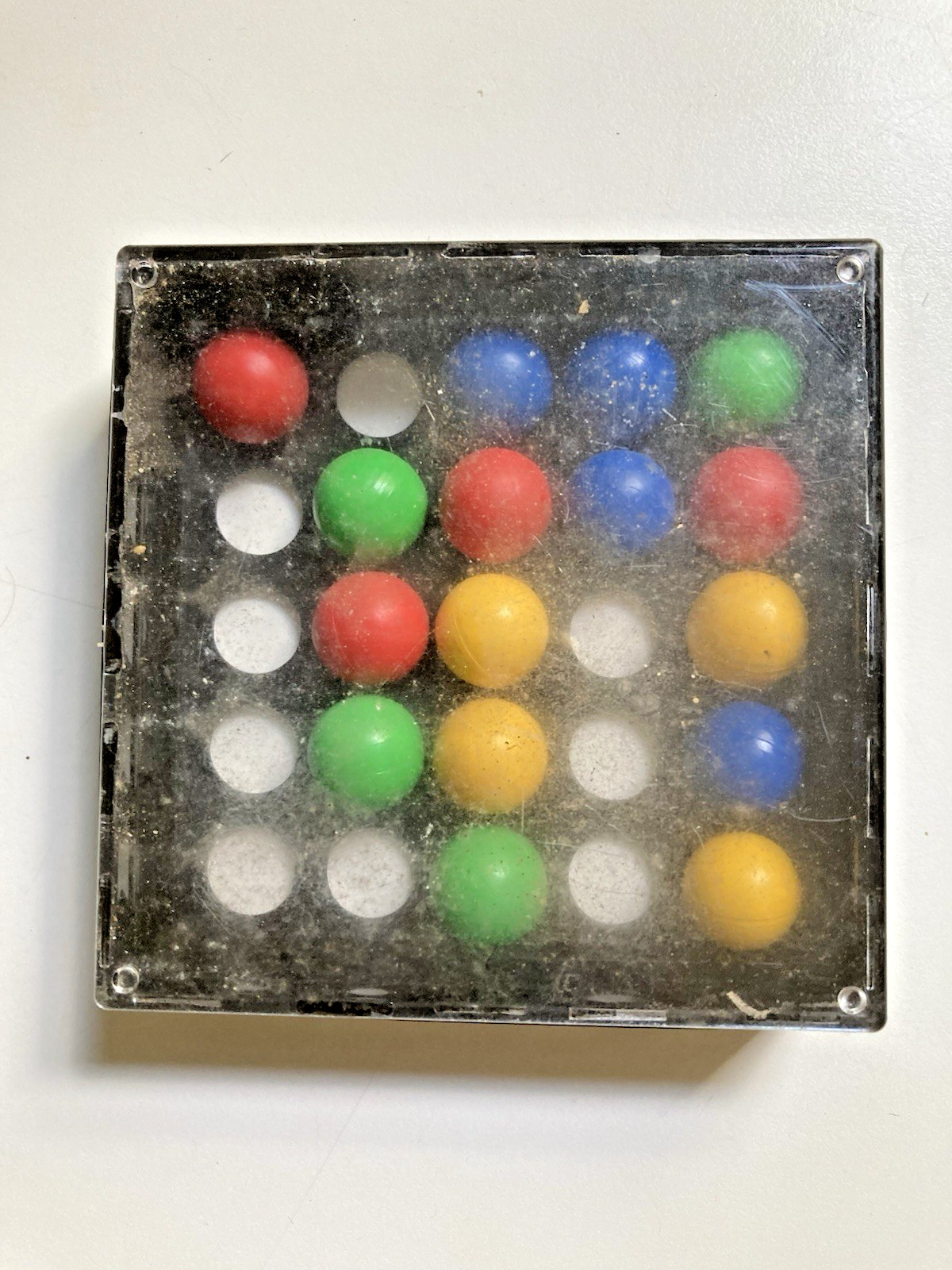 Vintage ‘Tricky Fingers’ Motor Skills Brain Teaser Puzzle Game – Regev 1987