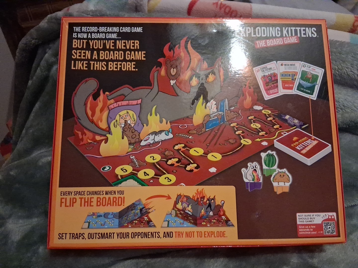 Exploding Kittens: The Board Game -open Box