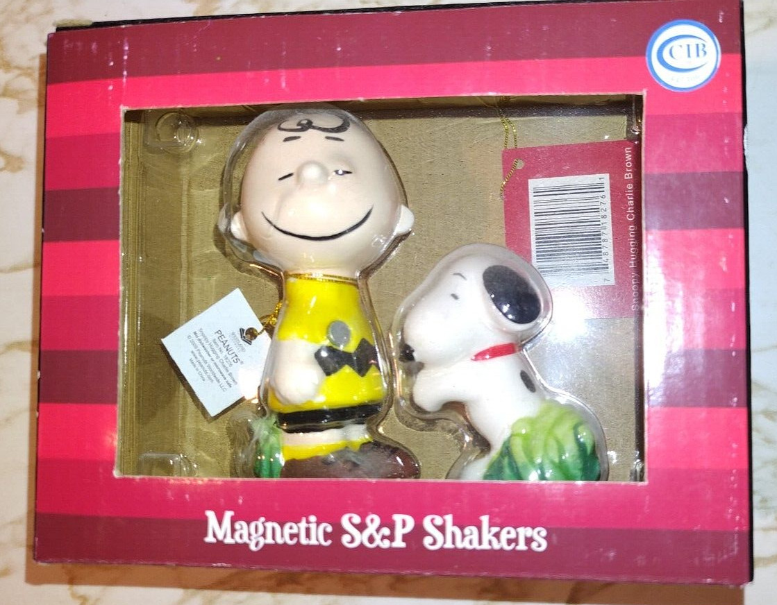 1988 Charlie Brown Shake, Roll & Match Game, Peanuts Snoopy Salt, Pepper Shakers