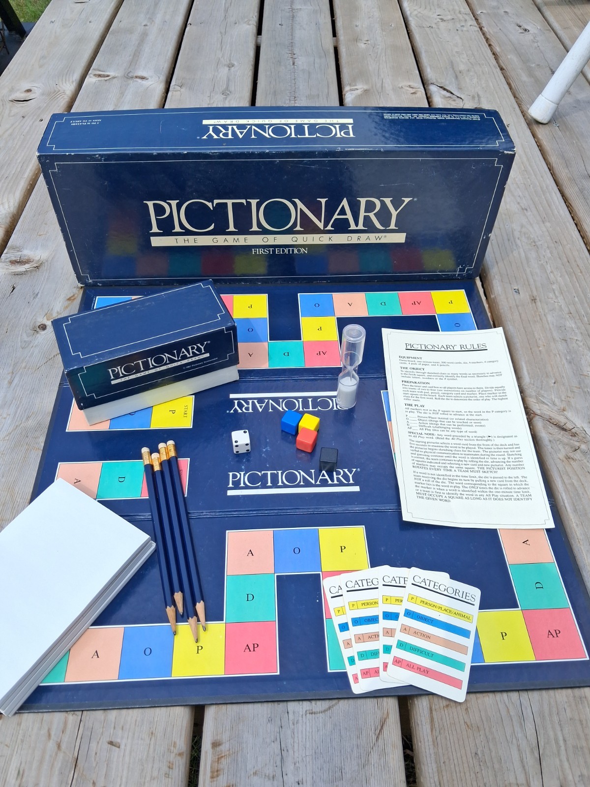 Vintage Pictionary First Edition Board Game Complete 1985 Family Party Game