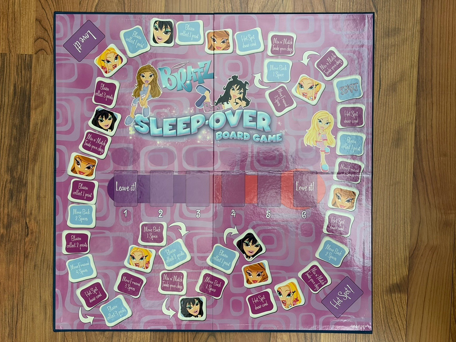 VTG Bratz Sleep-Over Board Game – Slumber Party Guessing Game – COMPLETE