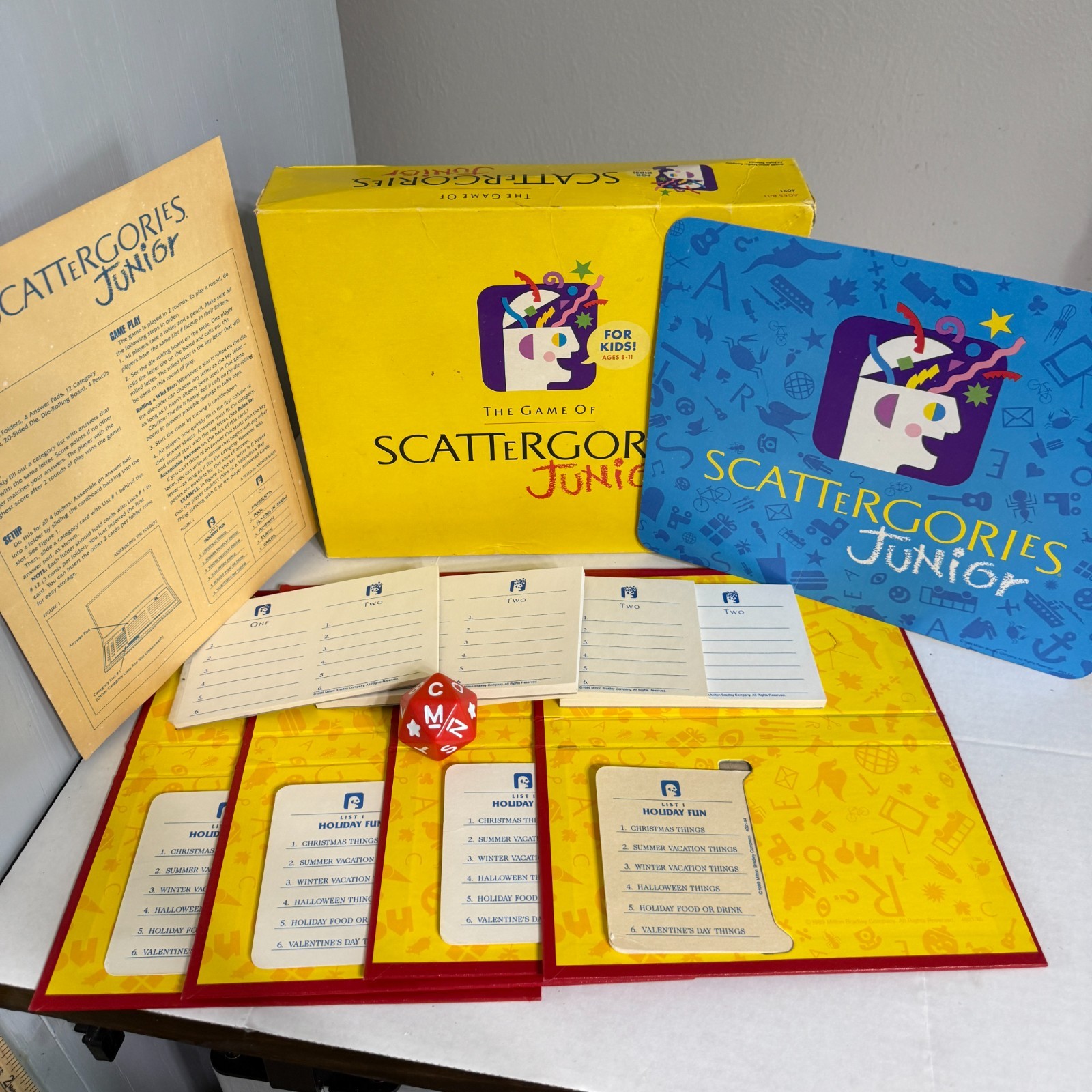 Scattergories Junior Milton Bradley 1989 Words Party Kids Family 8-11 Almost 100