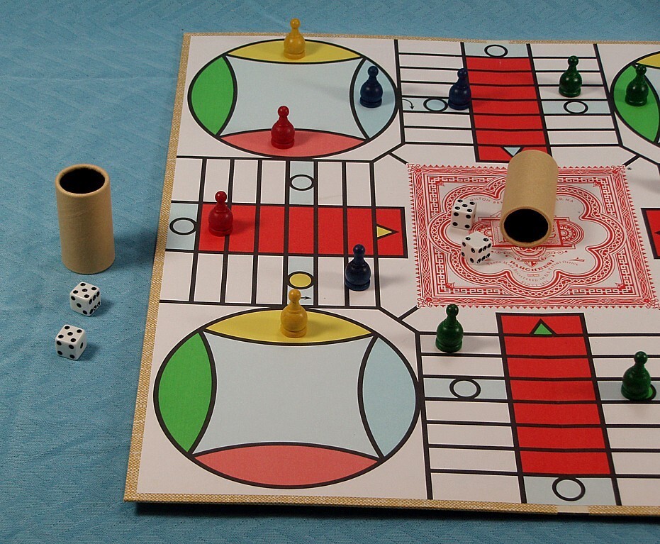 Parcheesi Game, Deluxe Edition, Milton Bradley, 1989