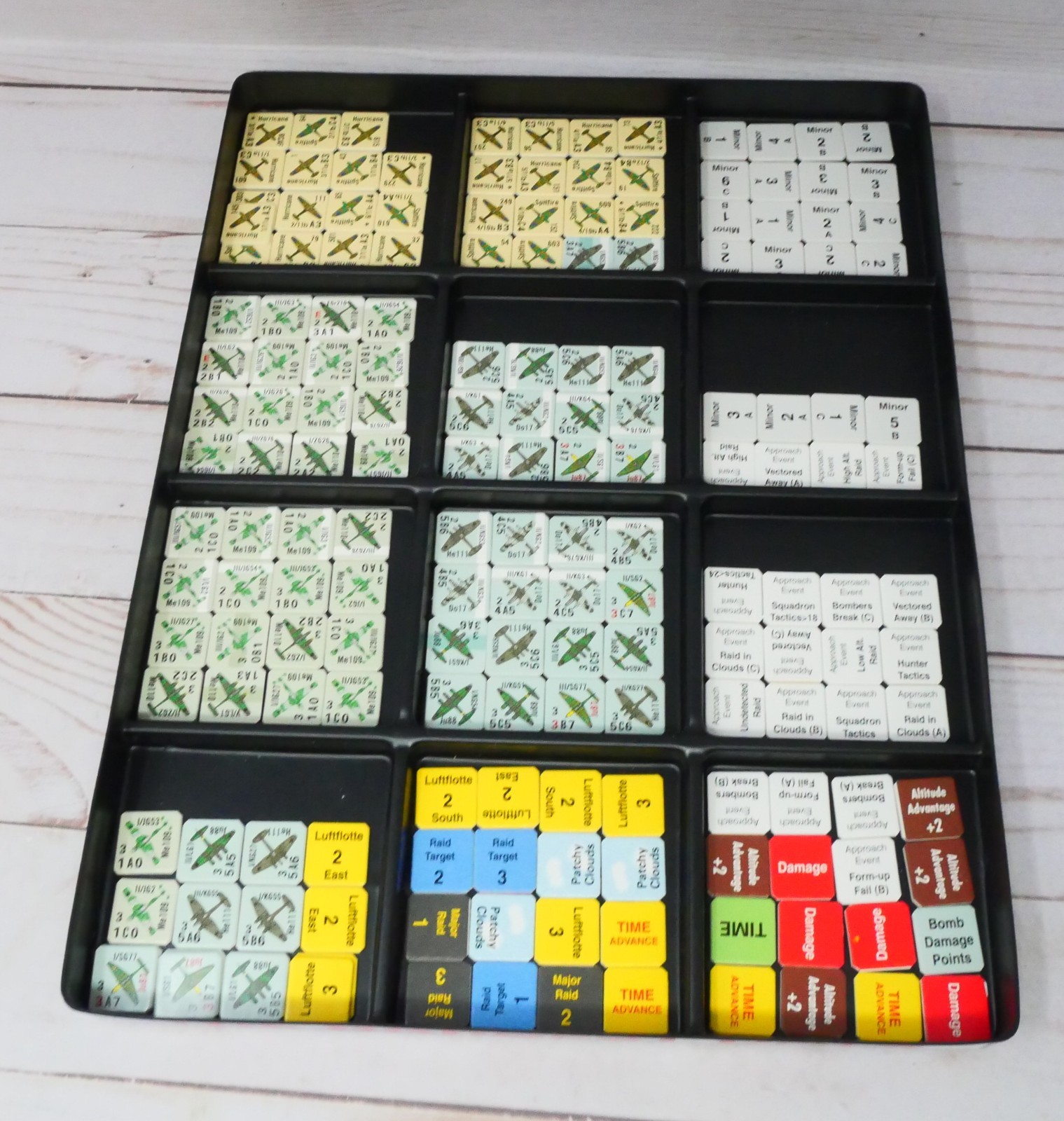 World at War Magazine 19, The Hardest Day, Solitaire Game, Complete-Punched