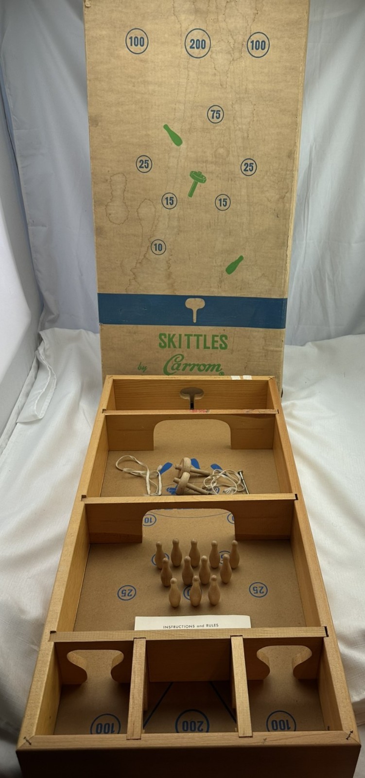 Vintage Carrom Skittles Game Skittle Bowl Game Complete in Good Cond FREE SHIP