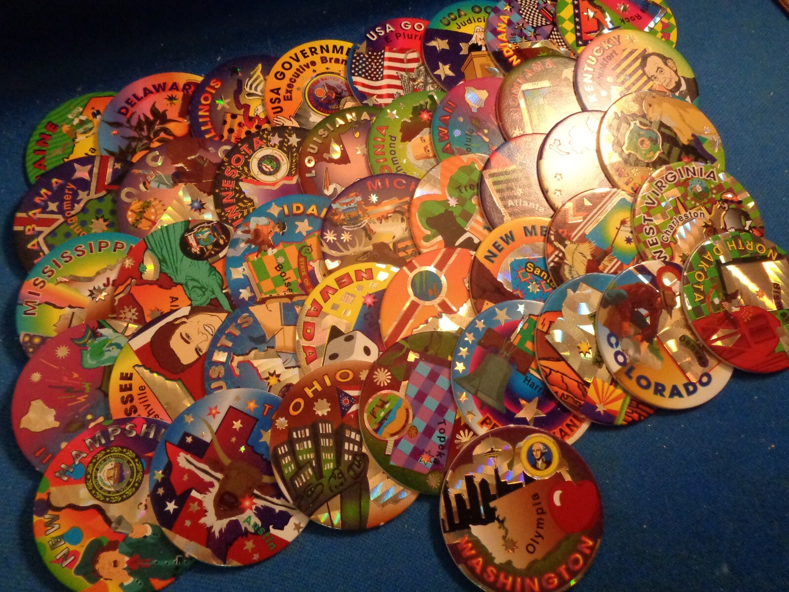 AMERICA THE BEAUTIFUL / 1995 ASC UNITED STATES – POGS / MILK CAPS (46) CAPS