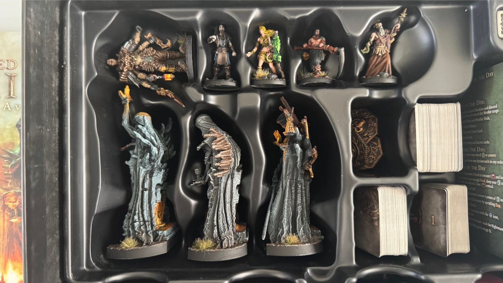 Tainted Grail: The Fall of Avalon LOT W/STTRECH GOALS & 2.0 – BASE Game Painted