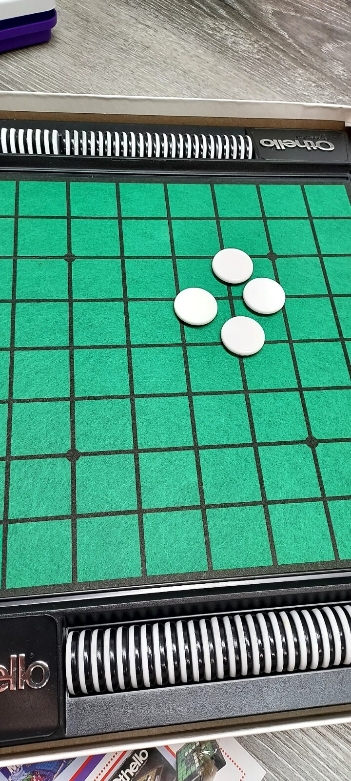 Othello Board Game A Minute to Learn, a Lifetime to Master! by Pressman 1990