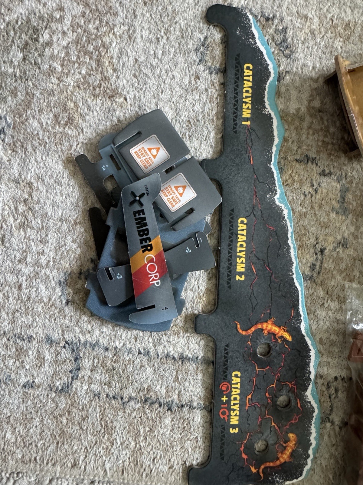 Fireball Island Curse Vul-Kar Spider Springs Treasure Trove Marbles CIB EUC