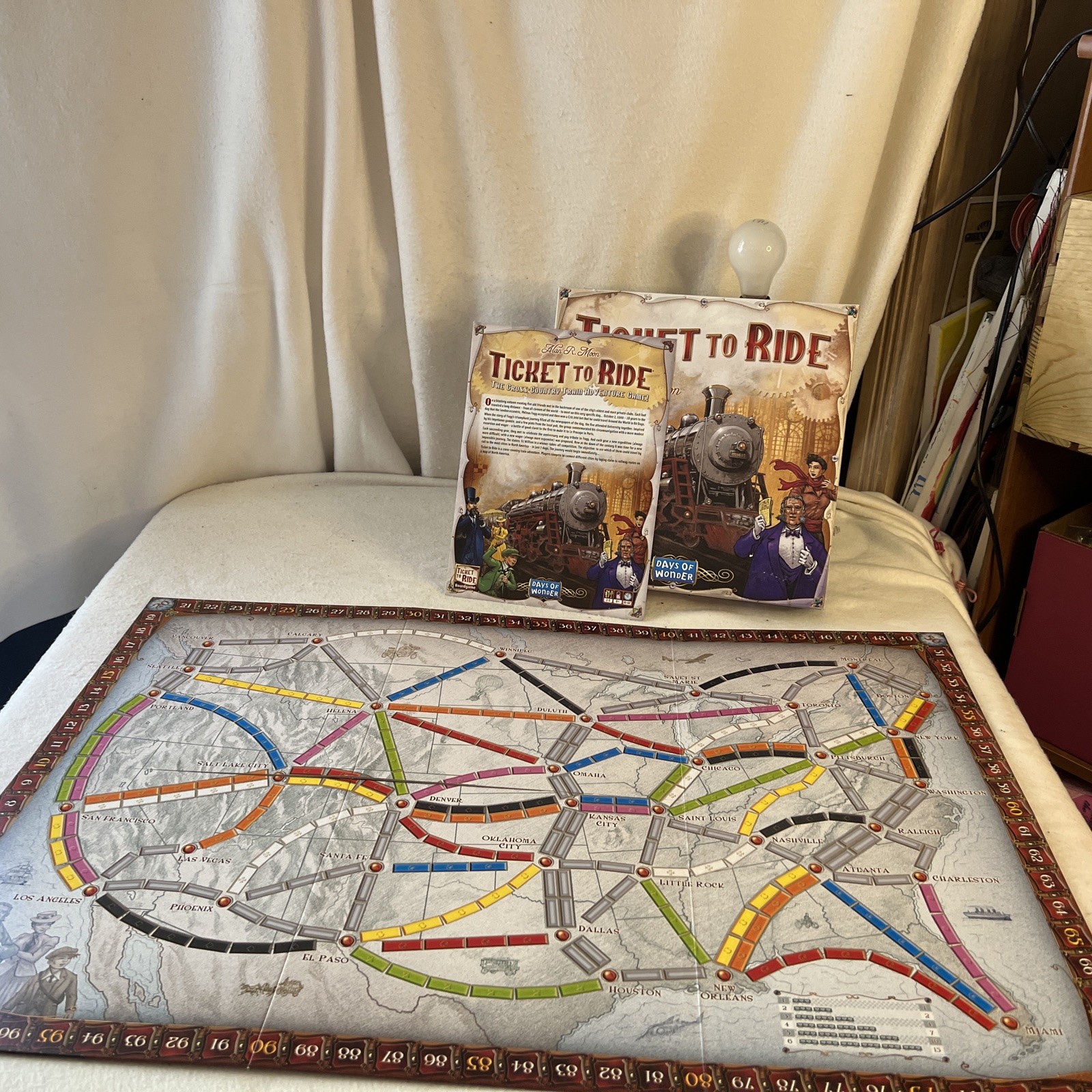 Days of Wonder Dow Ticket to Ride Complete All Pieces Included