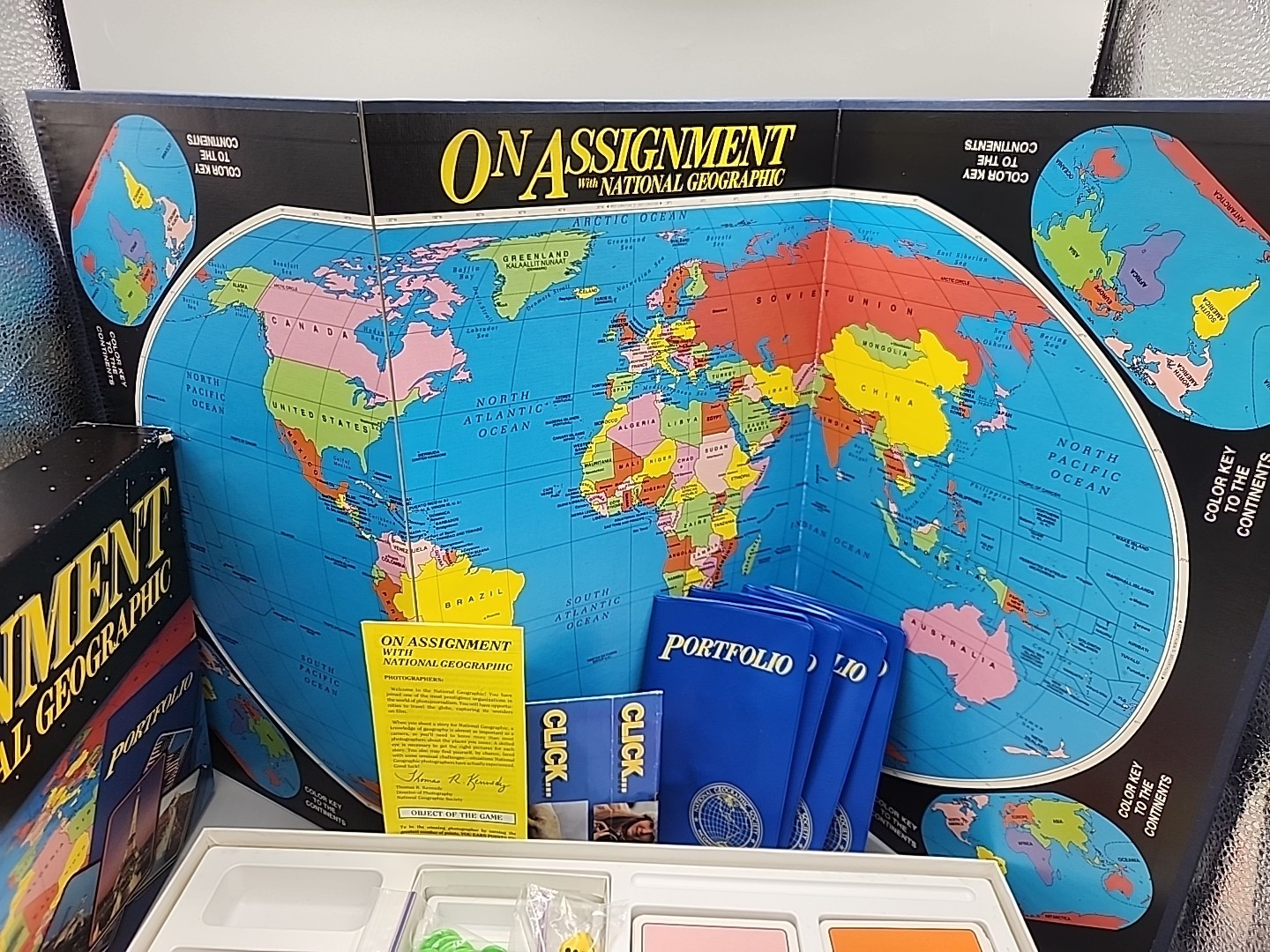 On Assignment With National Geographic Board Game. Complete 1990