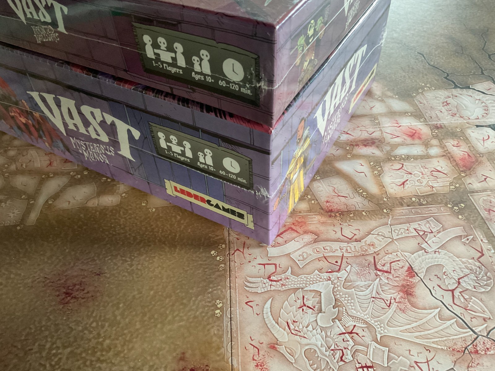 LederGames lot VAST Mysterious Manor & Haunted Hallways new shrink