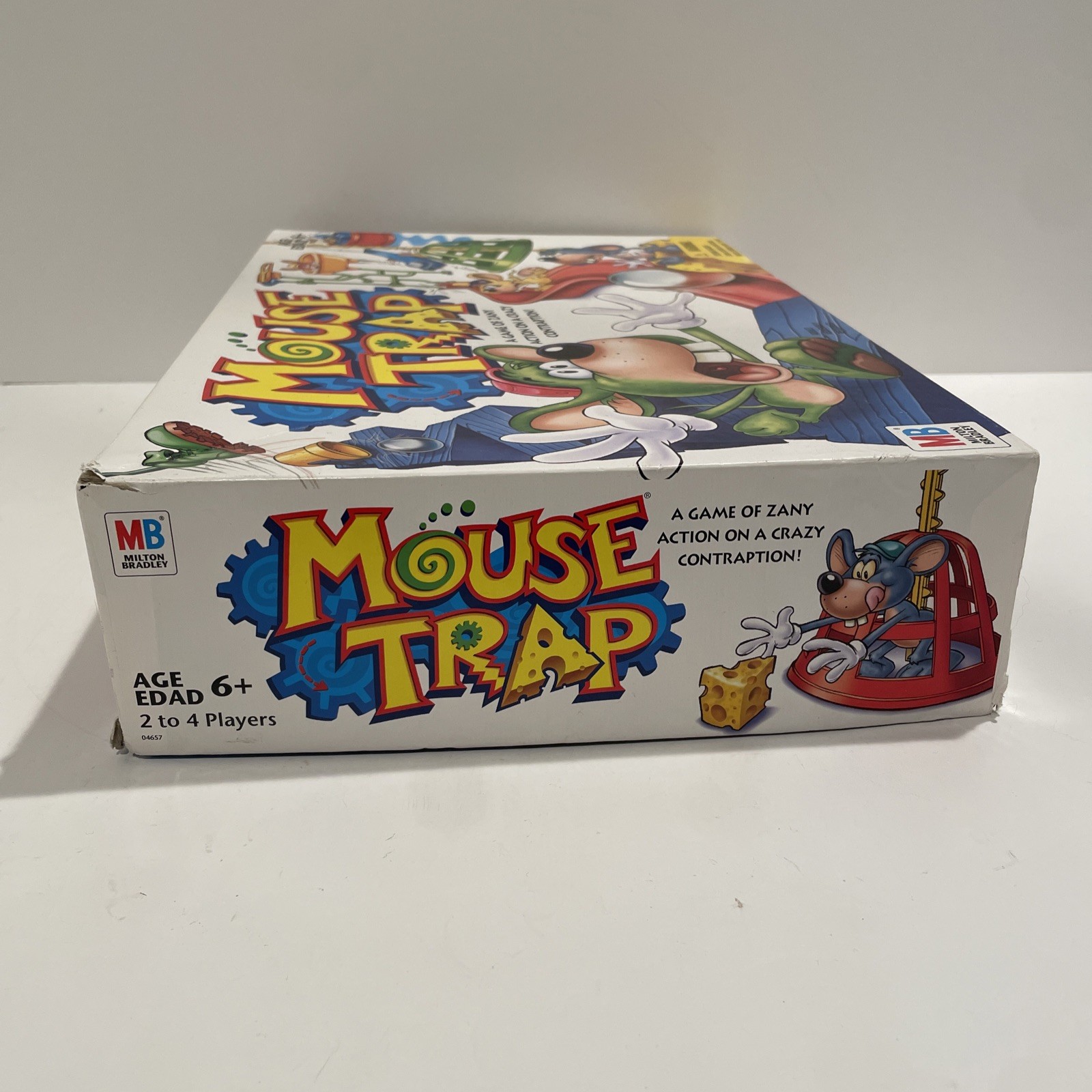 Y2K Mouse Trap COMPLETE Milton Bradley 2005 Classic Board Game Kids Family