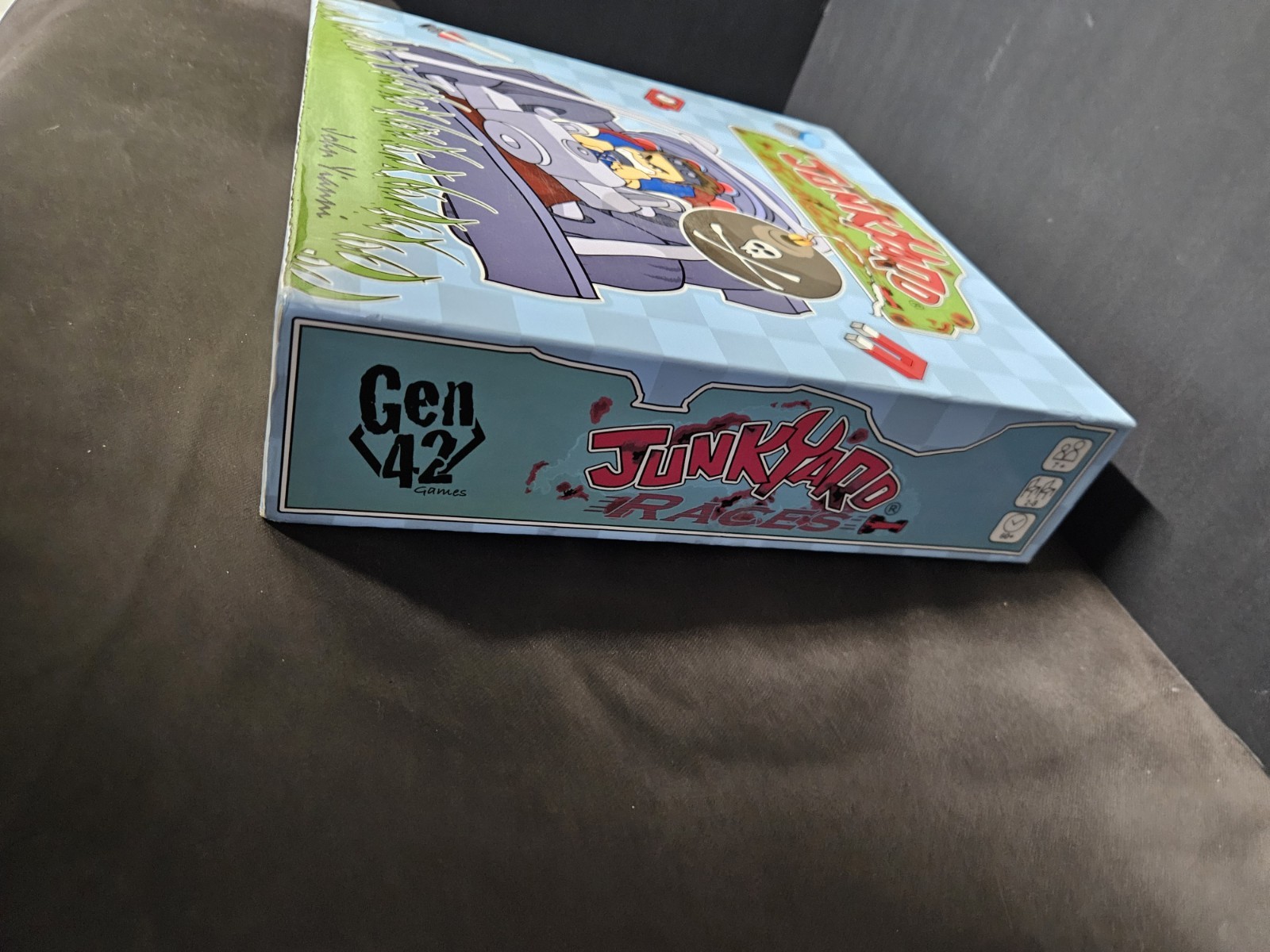 Junkyard Racers Board Game Gen 42 Games Karts 2010 UK Toy 2-8 Players