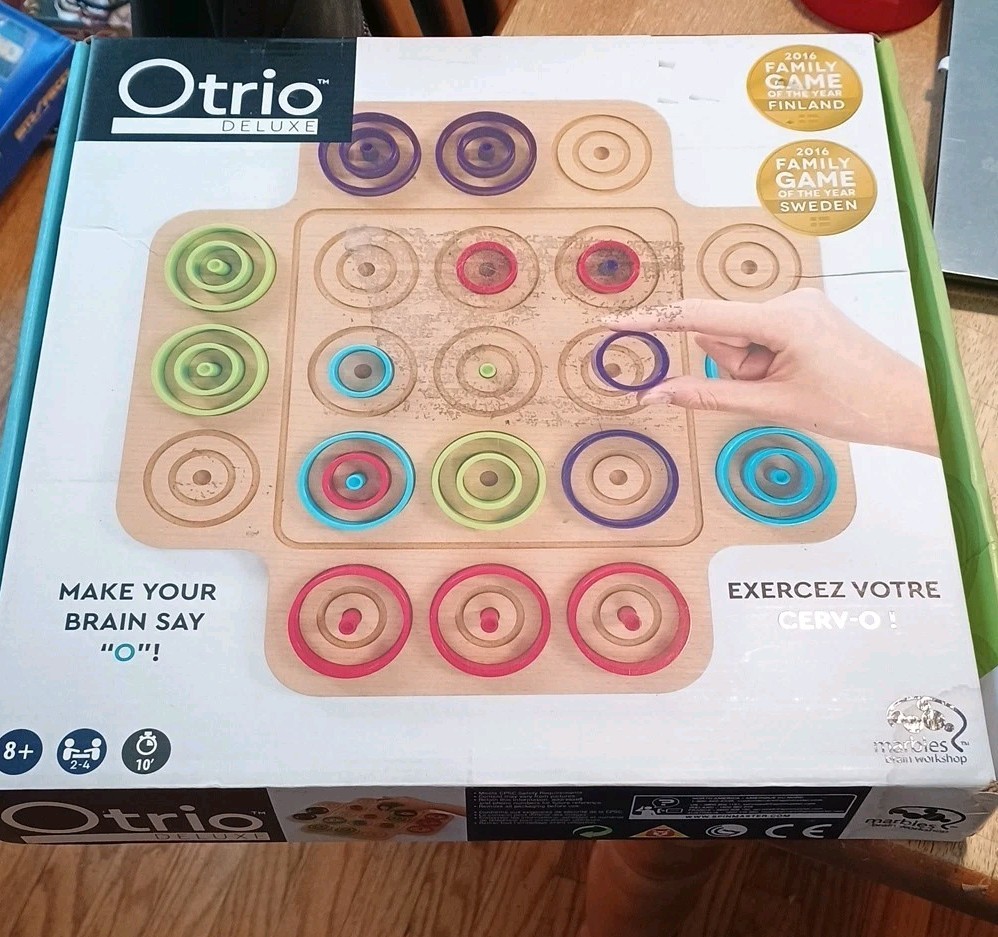 Otrio Deluxe Strategy Game By Marbles Brain Workshop Wooden Board 8+ Years