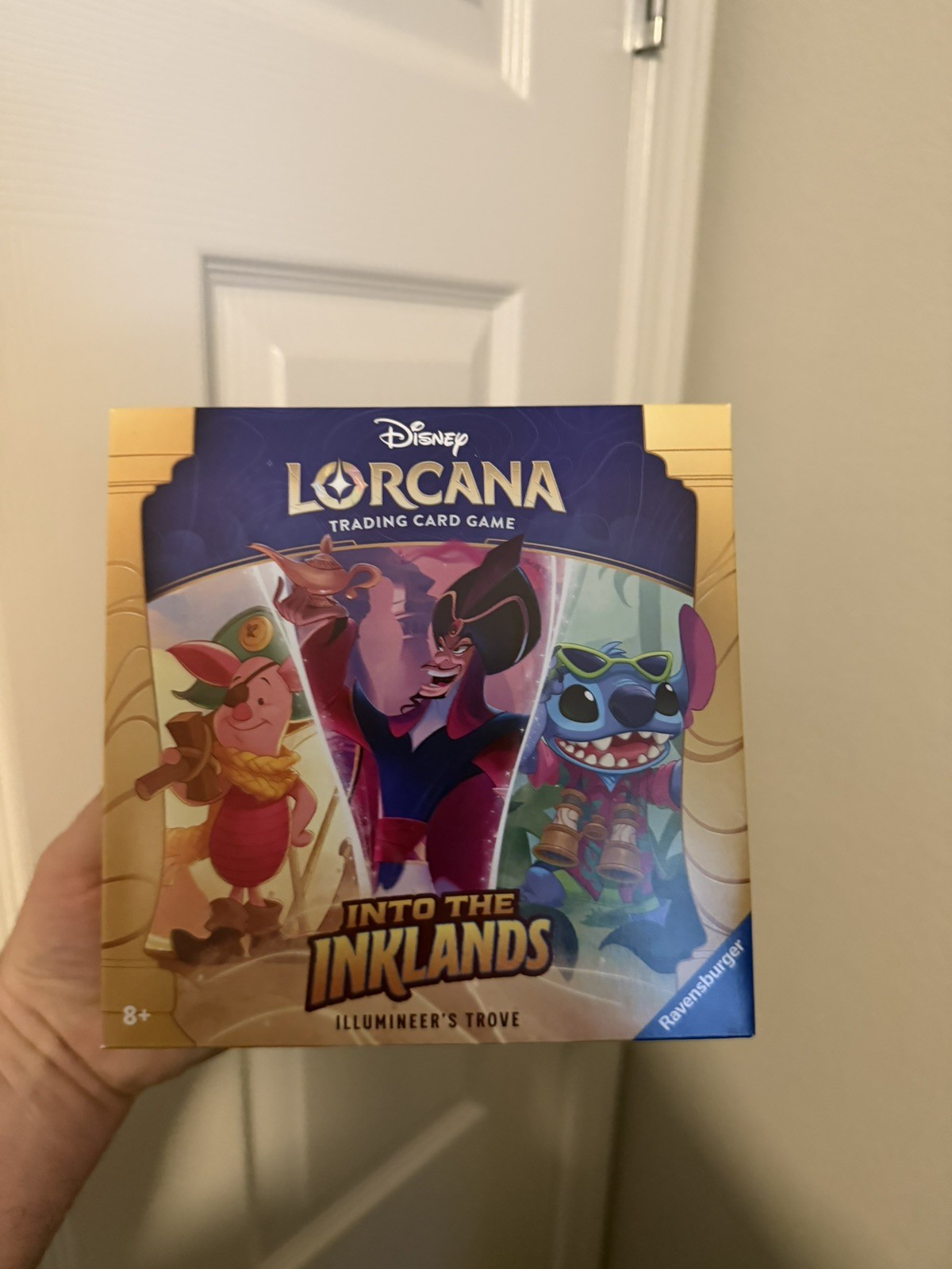 Ravensburg Disney Lorcana TCG Into the Inklands Illumineer’s Trove Box