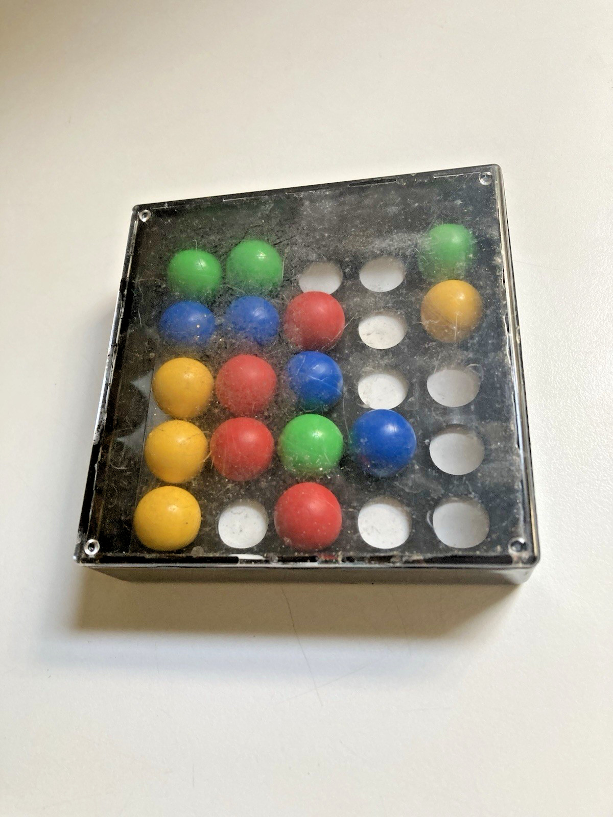 Vintage ‘Tricky Fingers’ Motor Skills Brain Teaser Puzzle Game – Regev 1987