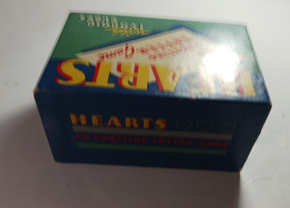 VINTAGE HEARTS LETTER GAME IVOROID CUBES PARKER BROS 1930’S 1940’S COLORFUL BOX