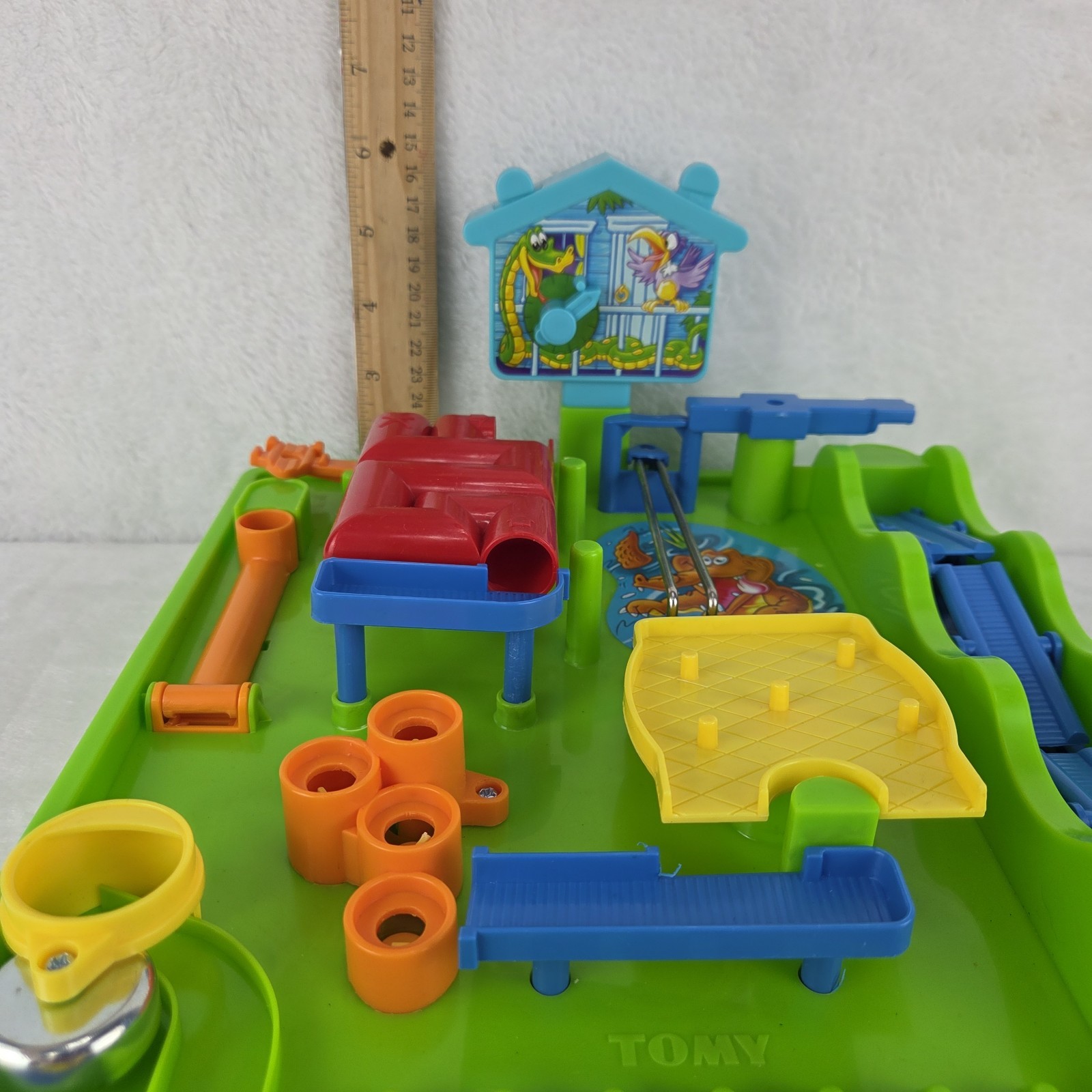 Tomy Tricky Bill Screwball Scramble Skill Game Timer Tested Complete w/ 2 Balls