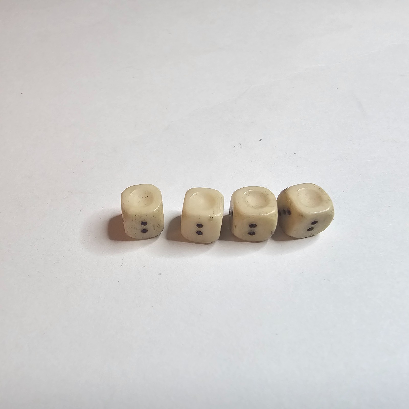 ~4~ 1920-30s MAH-JONG BONE or ?? VERY SMALL DICE MINI MINIATURE MA JONGG MAHJONG