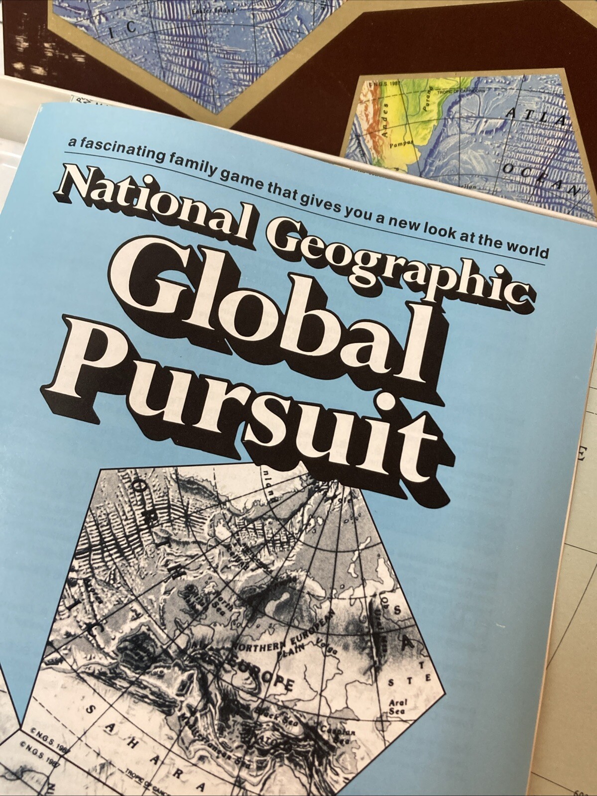National Geographic Global Pursuit Educational Game 1987- Sealed Tokens-Complete