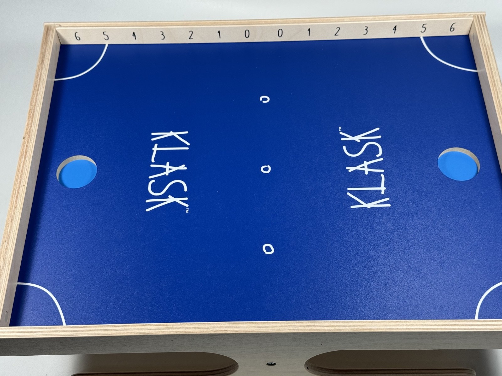 KLASK Board Game An Epic Magnetic Battle 2-player Kids & Adults Denmark w/Box