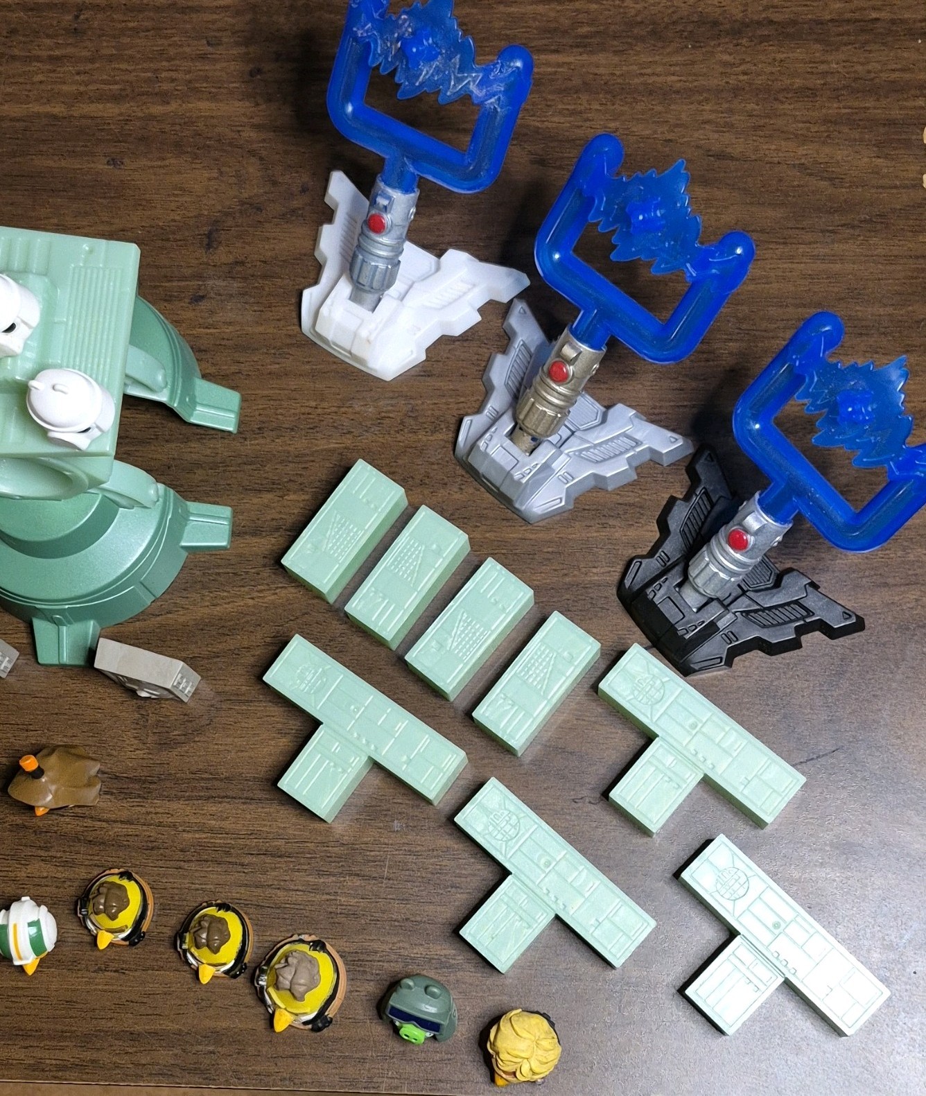 Hasbro Angry Birds Star Wars Skill & Action Game w/ Launcher Figures Structures