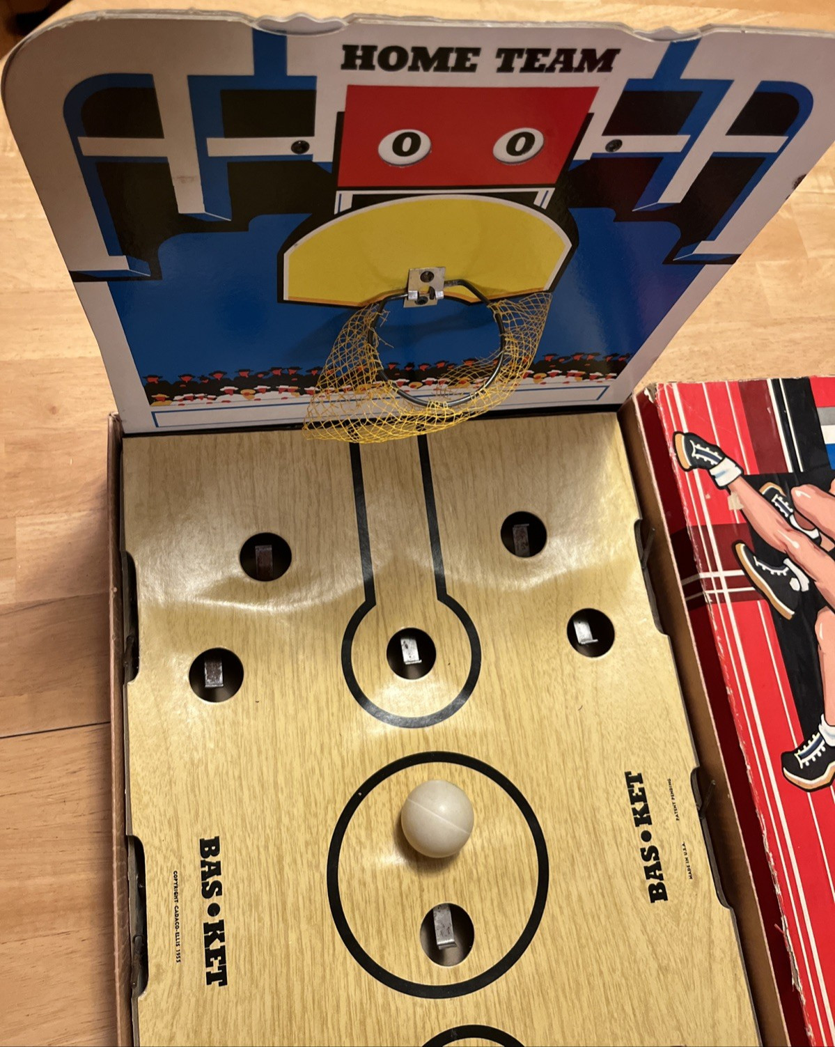 Vintage 1950s Cadaco Ellis Basketball Bas-ket Basket Action Board Game