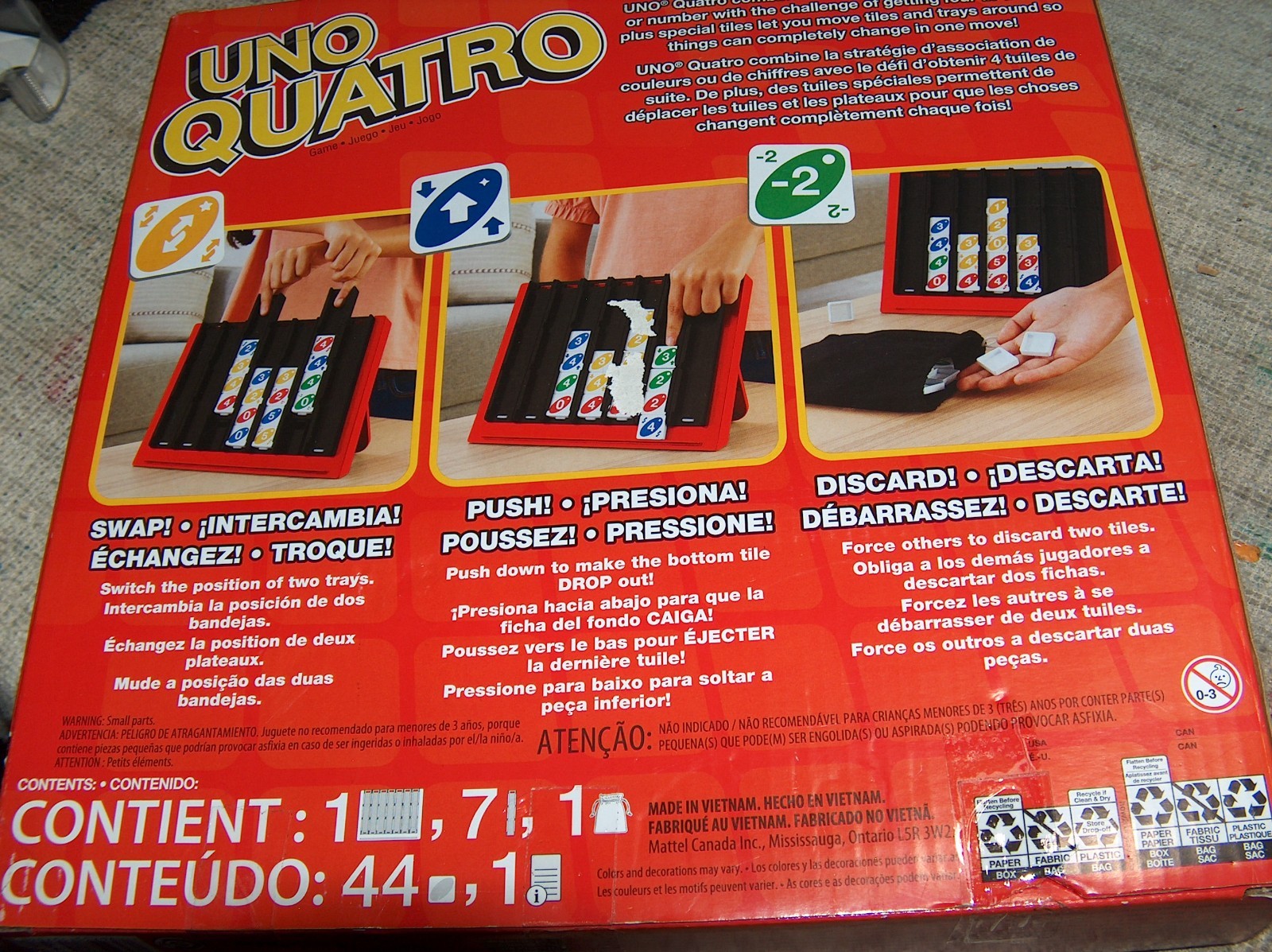 Mattel Games UNO Quatro Game with Colored Tiles & Plastic Grid UNPLAYED