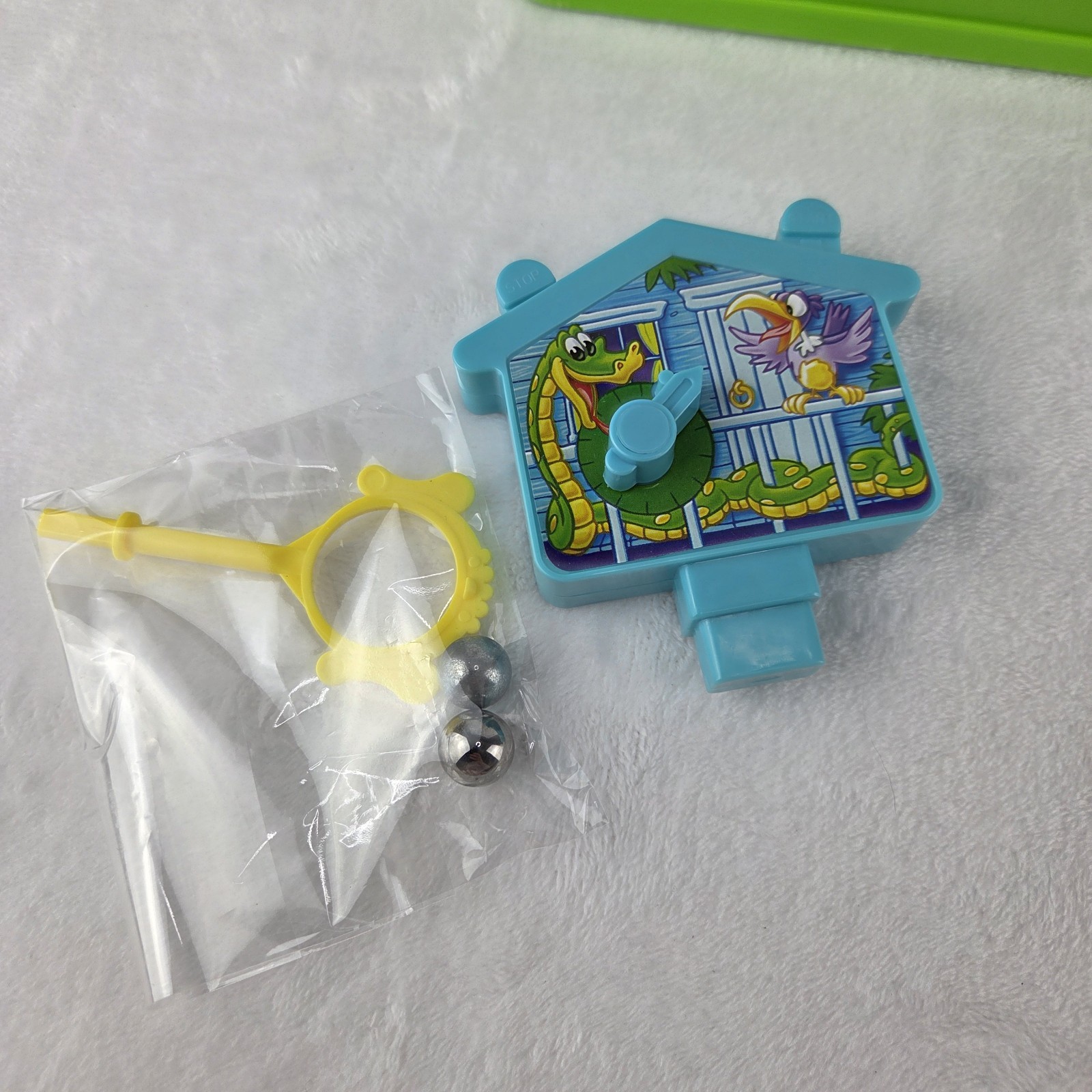 Tomy Tricky Bill Screwball Scramble Skill Game Timer Tested Complete w/ 2 Balls