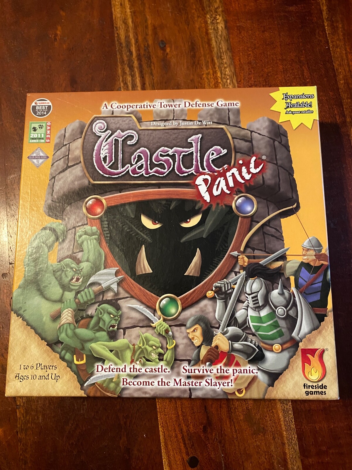 Castle Panic Board Game Fireside Games Cooperative Strategy Defense Game 100%