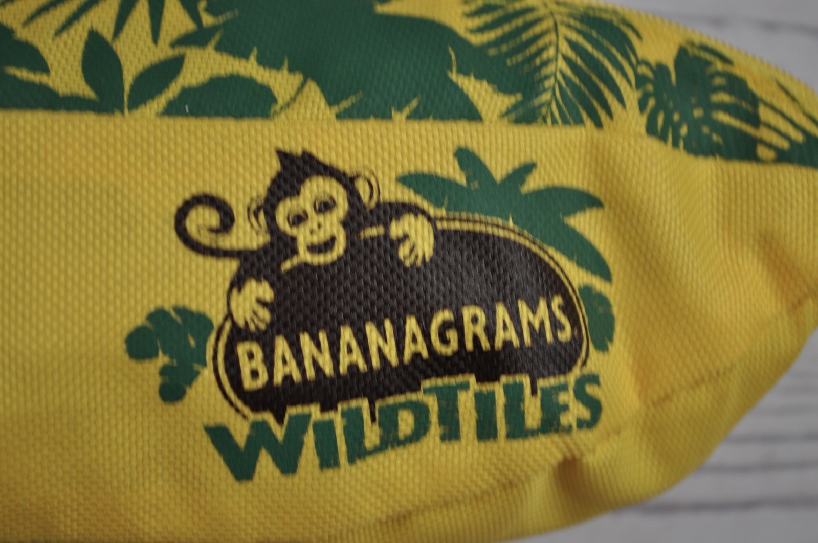Bananagrams Wildtiles Word Game Complete FREE Shipping
