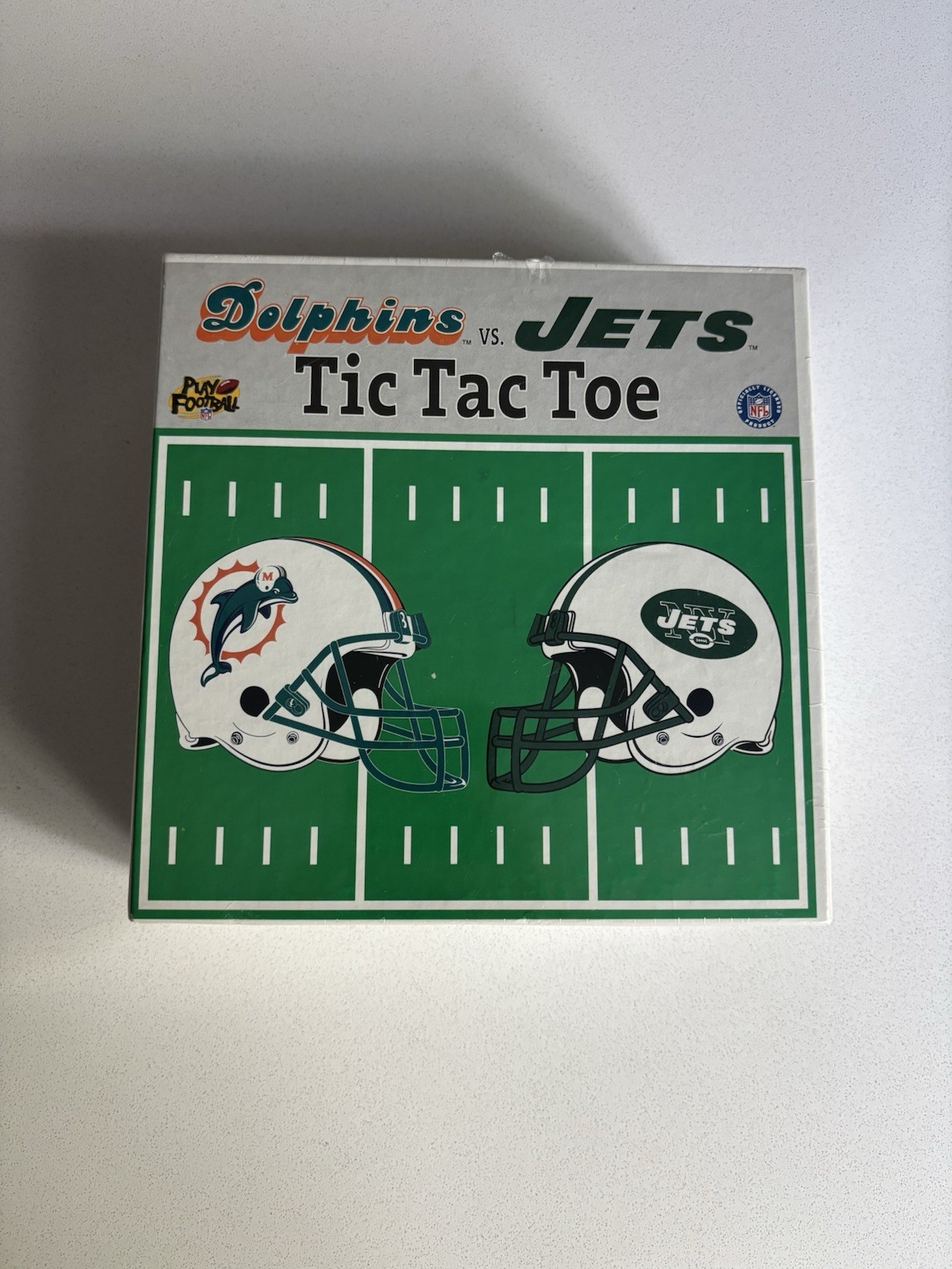 Vintage Dolphins Vs Jets NFL Tic Tac Toe Game w Mini Helmets – Brand New