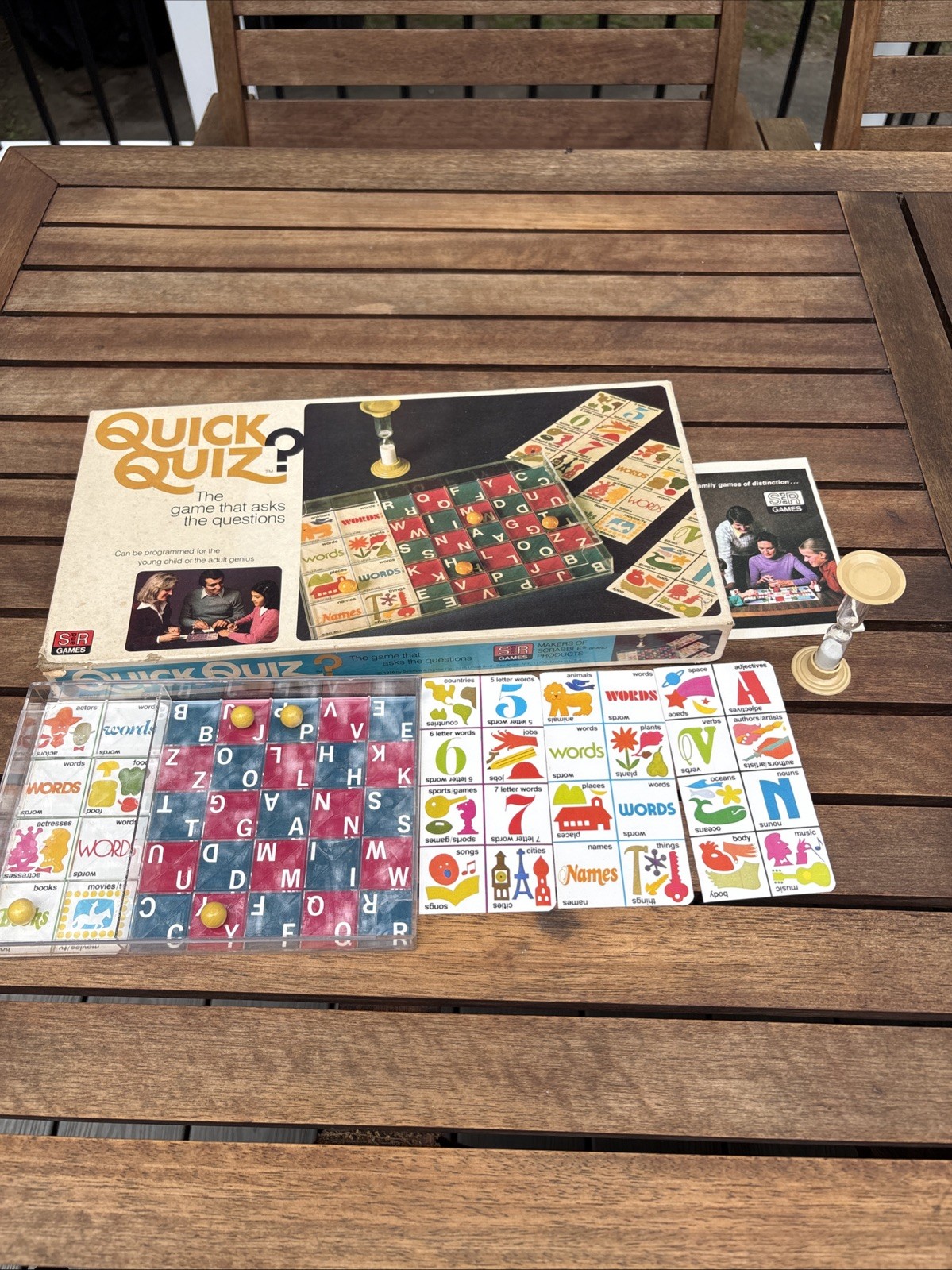 Vintage 1978 Quick Quiz? The Game that Asks the Questions Selchow & Righter #90