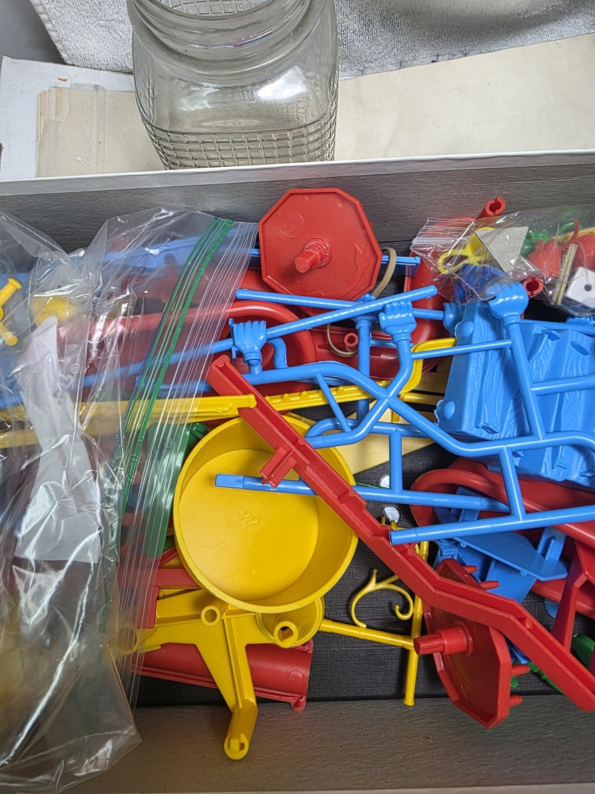 Milton Bradley 1999 Mouse Trap Building Game ( Complete)
