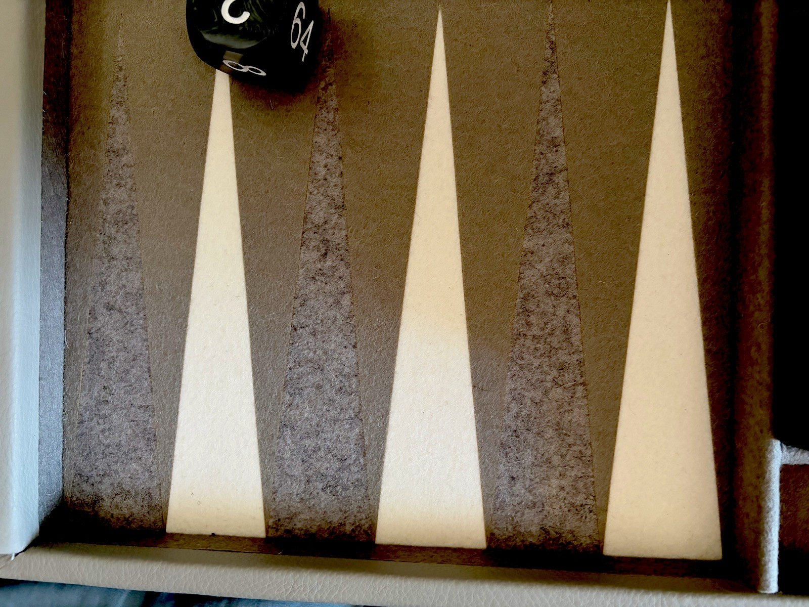 Gammoner Backgammon Board No. 1190 Gray Case Combination Lock 25X15.5X3 inches.