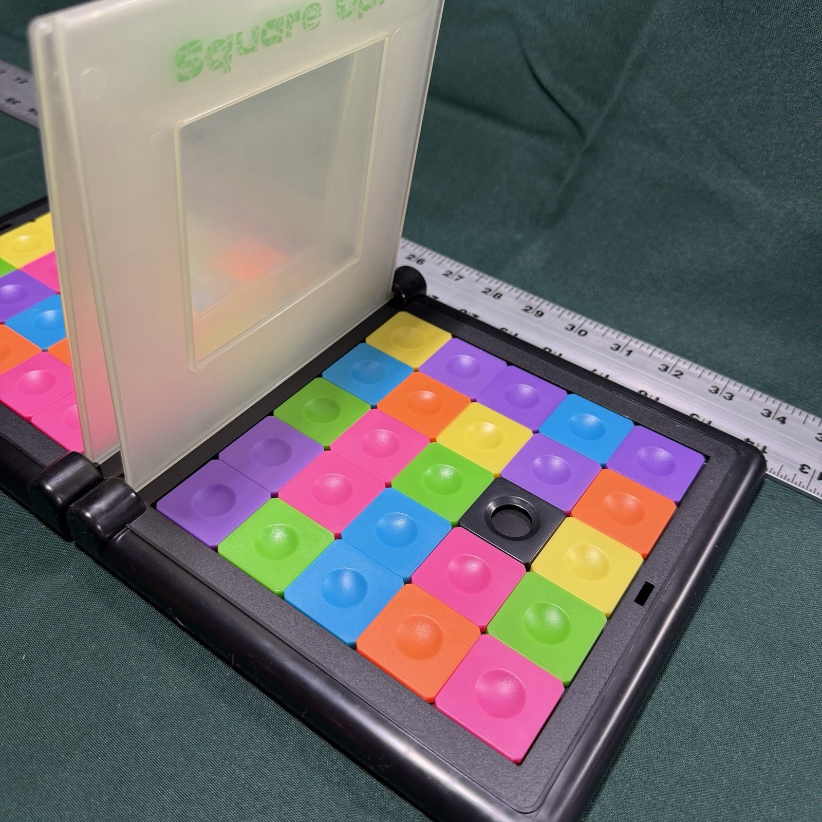 SQUARE UP! Board Game – MindWare – Puzzle Pattern Challenge – Complete – Rubik