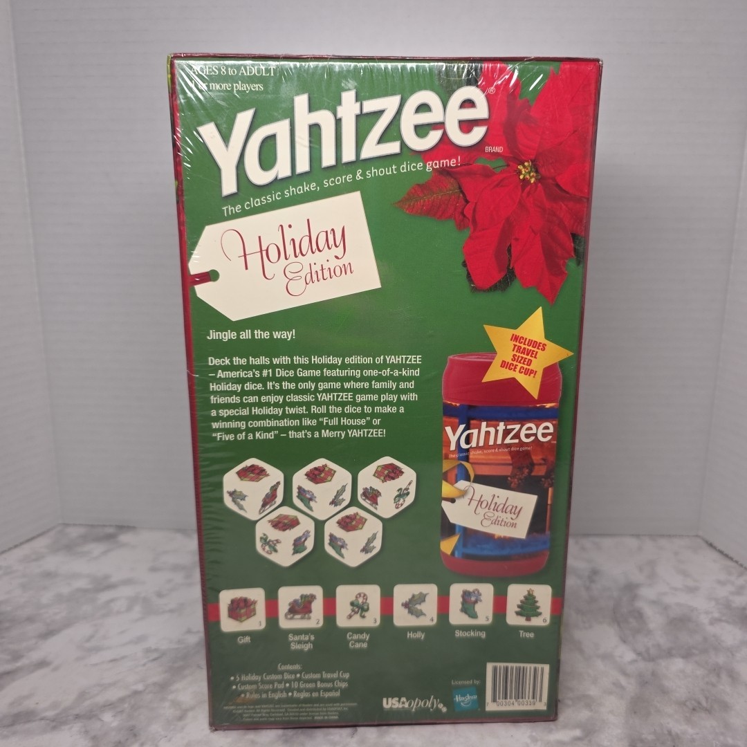 Yahtzee Holiday Edition Christmas Family Dice Game Hasbro USAopoly New Sealed